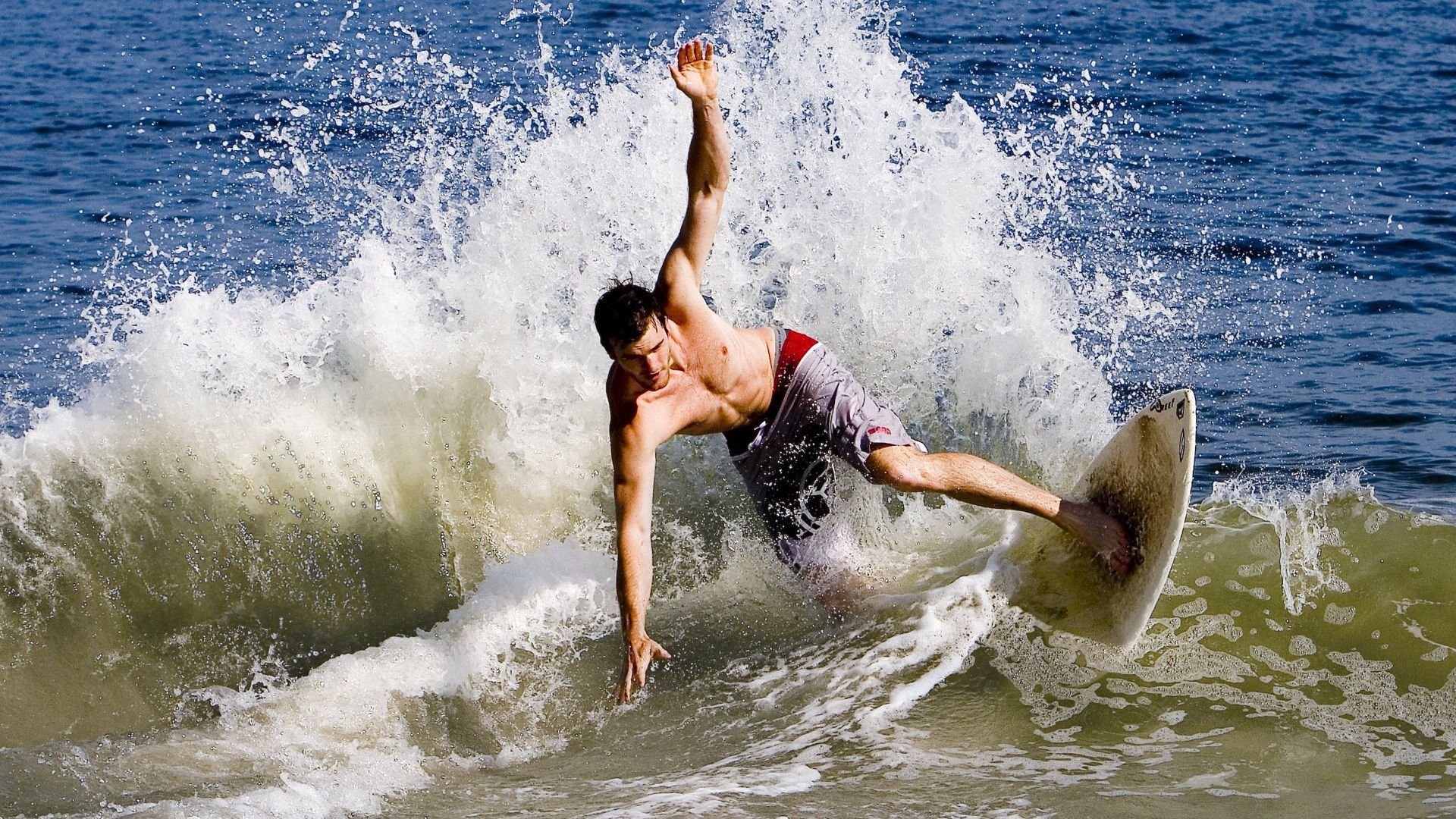 欧冠赛场再现经典进球