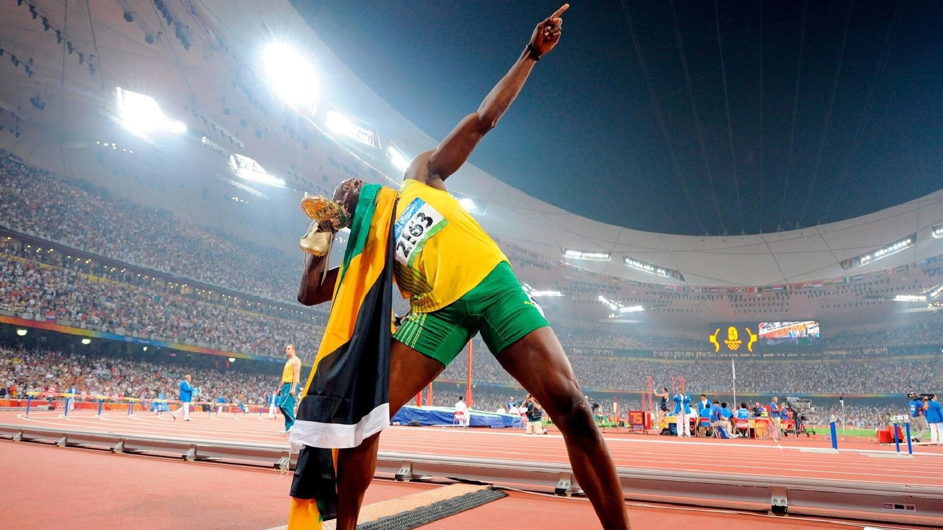 足坛转会市场彻底疯狂